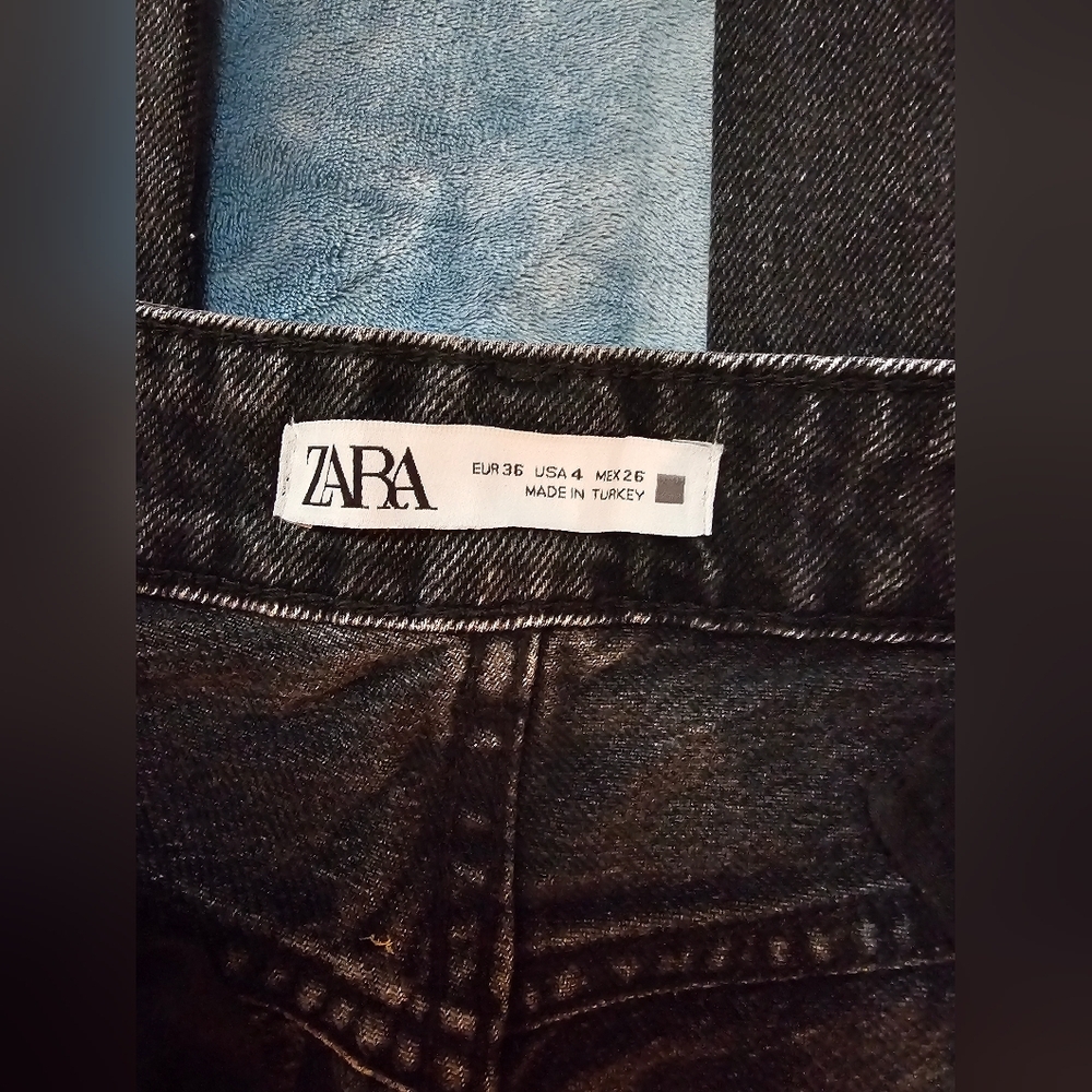 Zara High Rise Black Ripped Jeans - Picture 9 of 15